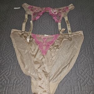 Elegant Pink and Tan Lace Lingerie Set From Fredrick's Of Hollywood. L